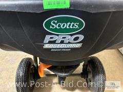 Scotts Pro Fertilizer/Broad Cast Spreader.
