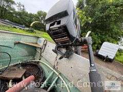 2000 Crestliner Fishing Boat With Mercury 25 HP Motor And 1970 Li