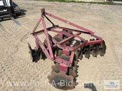 5 1/2' 3 Point Disc, Owner Stated, "All Bearings Take Grease."