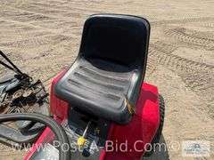 1980's Murray Twin 18 Lawn Tractor With 42" Deck (Deck Not Attach
