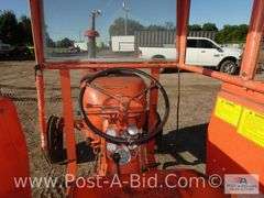 Allis Chalmers D-17 Wide Front Gas Tractor, Cab Needs Glass, PTO,