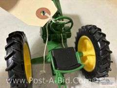 John Deere Toy Tractor 60.