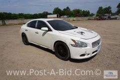 2011 Nissan Maxima 4 Door Car with 197, 190 Miles, Leather, Sunro