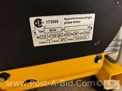 DeWalt 2 Tank 4 Gallon Air Compressor With Oil.