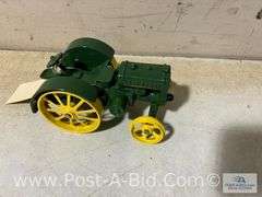 John Deere Toy Tractor, Steel Wheel.