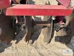 5 1/2' 3 Point Disc, Owner Stated, "All Bearings Take Grease."