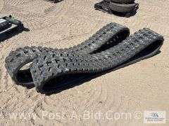 Skidsteer Tracks, 320 x 86 x 52, Owner Stated, "Good Shape, No Te