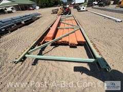 Misc. Pallet Racking With 7 Cross Beams And 1 Upright.