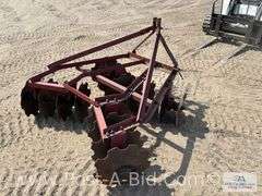 5 1/2' 3 Point Disc, Owner Stated, "All Bearings Take Grease."