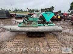 Weeres Pontoon Paddle Boat.