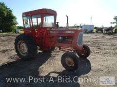 Allis Chalmers D-17 Wide Front Gas Tractor, Cab Needs Glass, PTO,