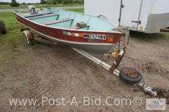 1973 Lund 14' Boat With Johnson 15HP Motor, Owner Stated "Hasnt B