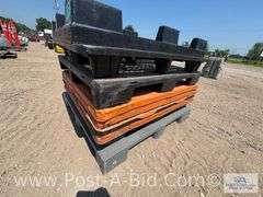 7-Plastic Pallets.