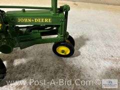 John Deere Toy Tractor, Model A (Ertl).