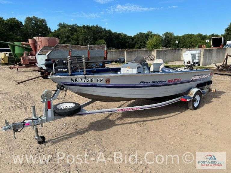 1994 Princecraft Pro Series 162 DLX Boost With A Johnson 50 HP 2 Stroke Out