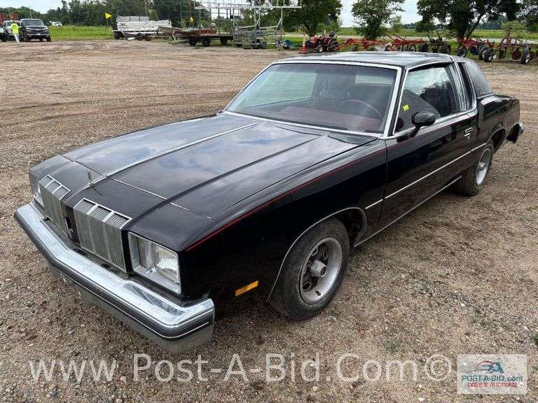 1978 Olds Cutlass Supreme V8 260 With 22. 509 Miles On 5 Digit Odometer, Au