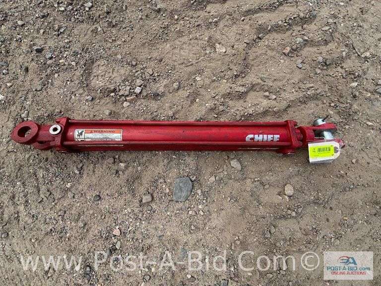 Chief Hydraulic Cylinder, 2" Bore x 18" Stroke 3000 PSI.