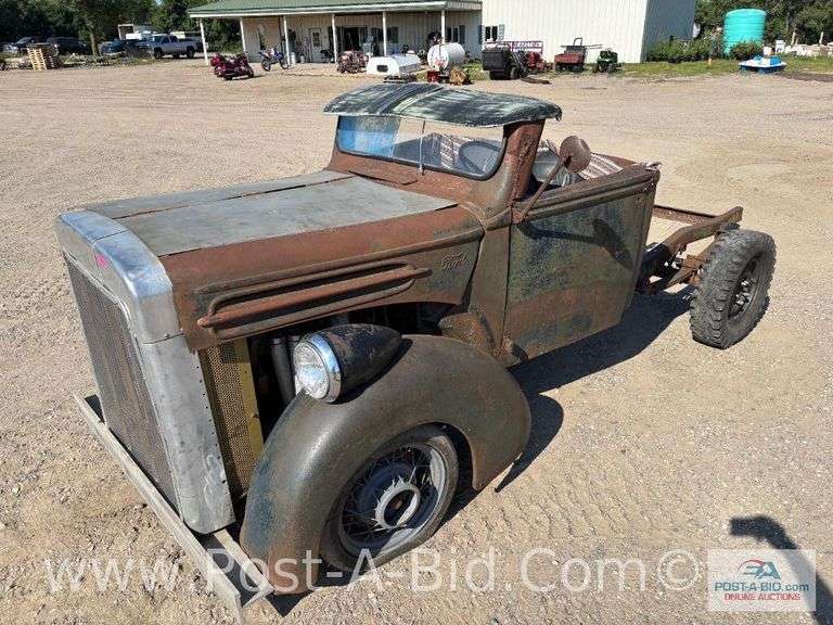 Ford Rat Rod, Owner Stated, "Possibly 1948 With 3116 Cat Engine In It. Engi