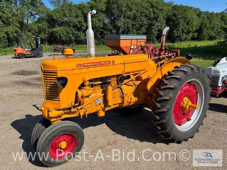 Minneapolis Moline U, Owner Stated, "Collectible Show Tractor, Runs Great,