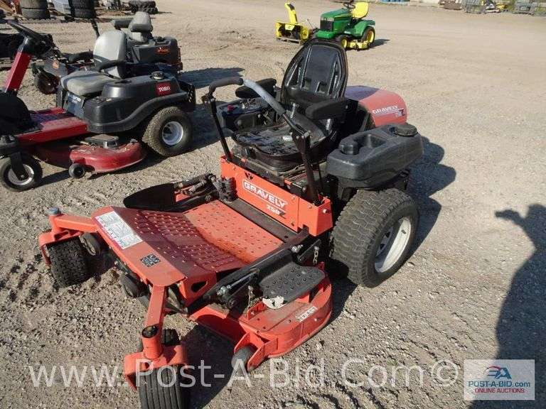 Gravely 250 Z Zero Turn Mower, With Headlight, Mounts, 55" Deck, Does Not R