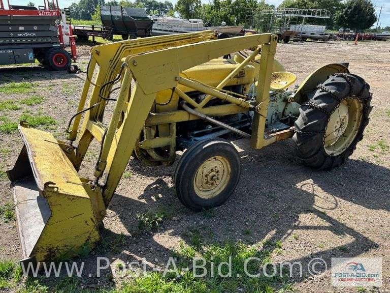 800 Ford Tractor, With Full Hydraulic Loader, Owner Stated, "Turns Over And