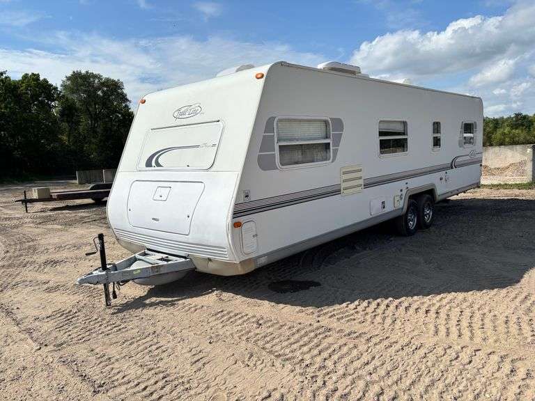 1999 Trail-Lite Model 8301 Travel Trailer With Oven, Stove, Refrigerator, M