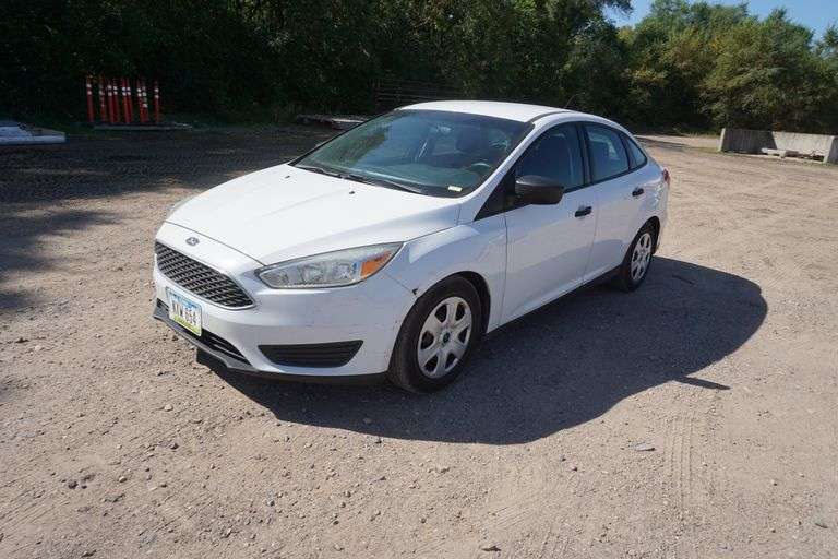 2016 Ford Focus 4 Door Car With 145,825 Miles 2.0L Motor, PW, PL, PM, AM/FM
