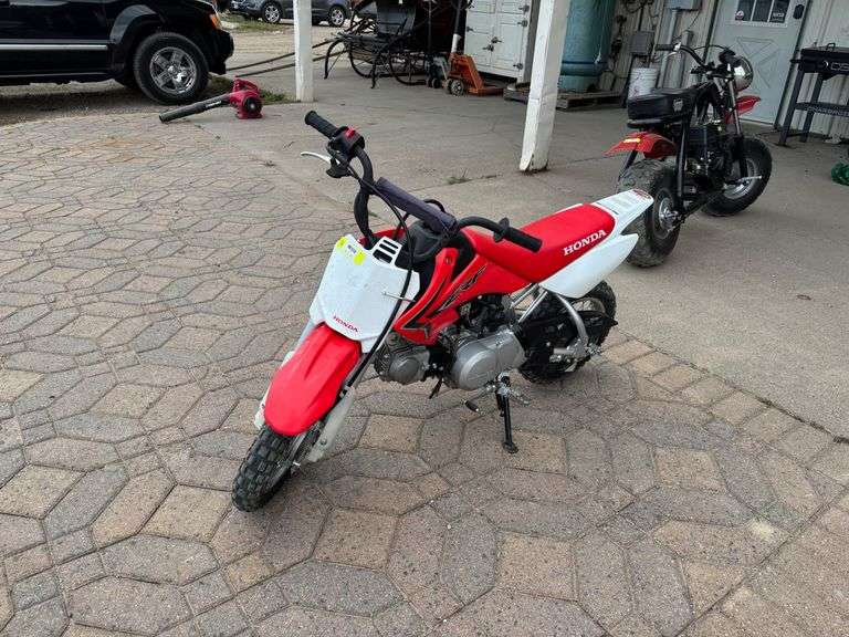 2021 Honda CRF 50 Dirtbike, Includes Training Wheels, Low Hours, Needs New