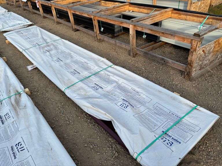 Classic Rib Elite 36 29 Gauge Burgundy Sheet Metal, Approx. 28 Pieces At 18