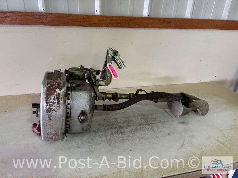 1930's Johnson Vintage Outboard Motor, Turns Over.