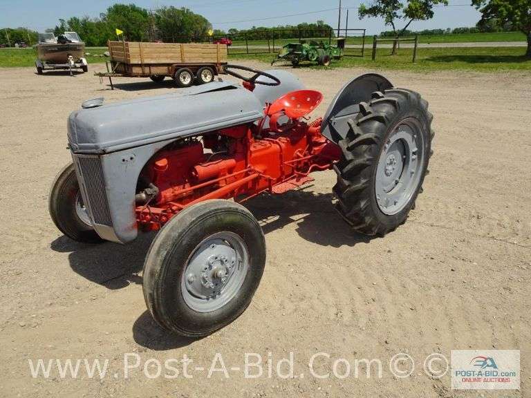 Ford 9N Tractor, Owner Stated "Newer Carb, Spark Plugs, Wires" Runs And Dri
