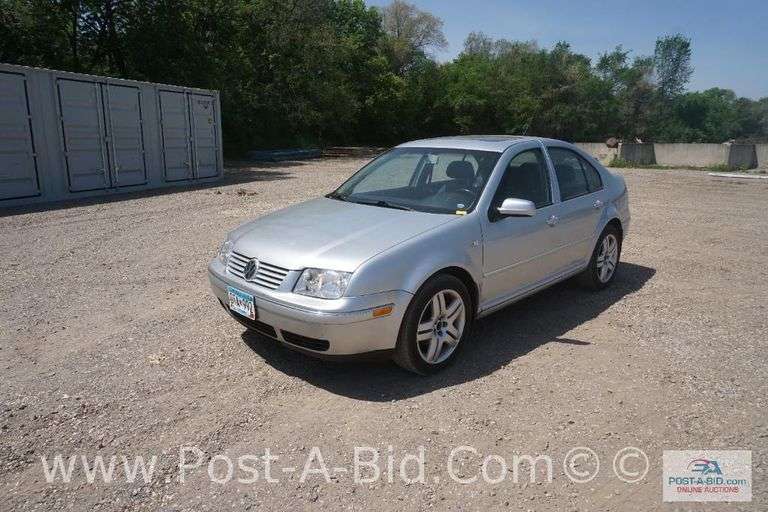 2004 VW Jetta 4 Door Car, With 181, 352 Miles, 5 Speed Manual Transmission,