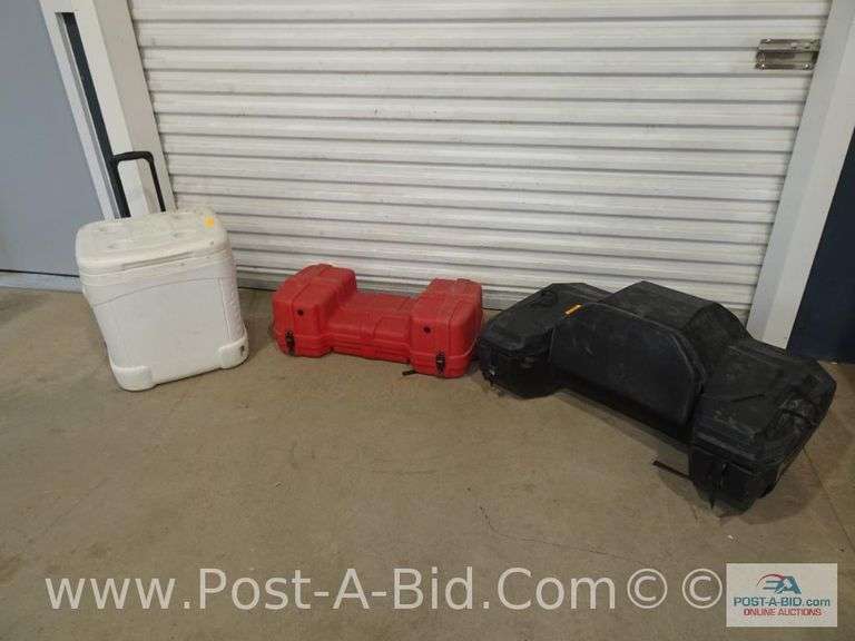 ATV Rear Storage Locker With Back Rest And Igloo Cooler With Handle ...