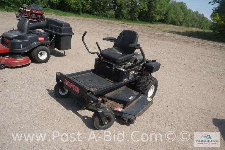 Swisher XZT 60 Zero Turn Lawn Mower With 60" Deck, Briggs And Stratton Moto