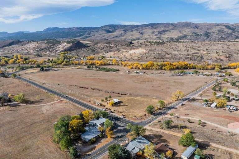 9119 N County Rd 27