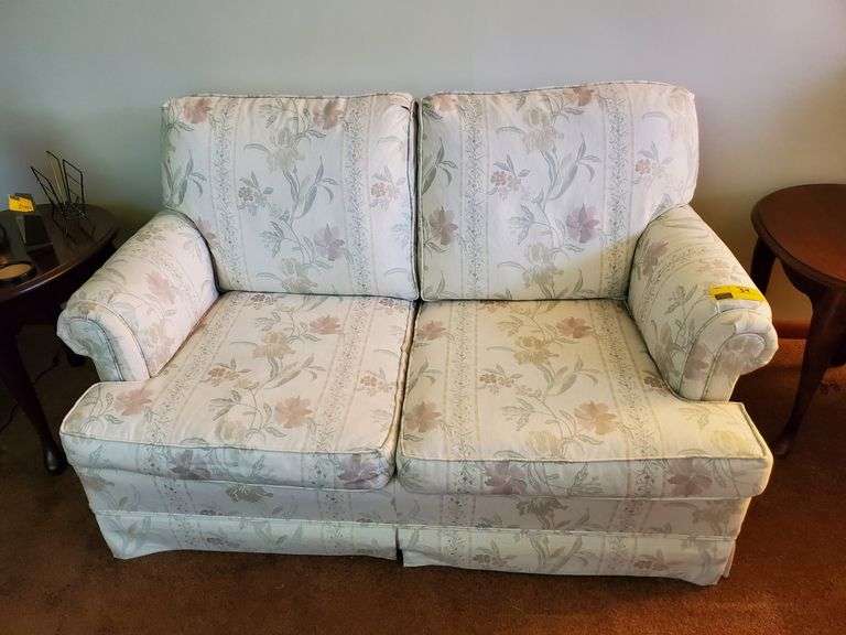 2-cushion love seat by Broyhill