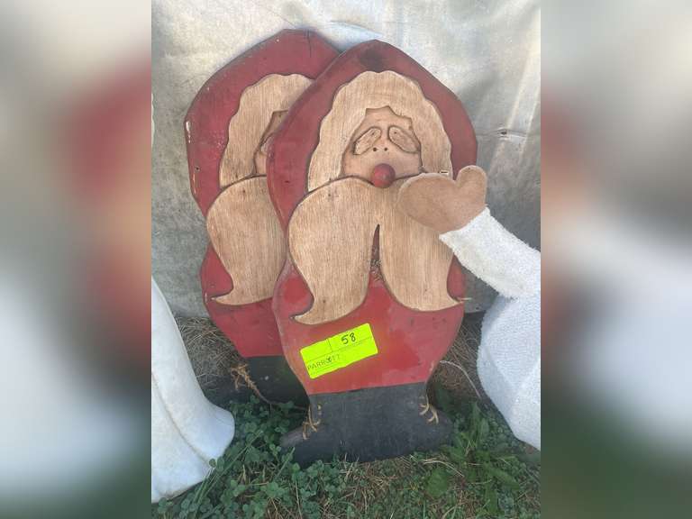 Santa Claus wooden yard figures