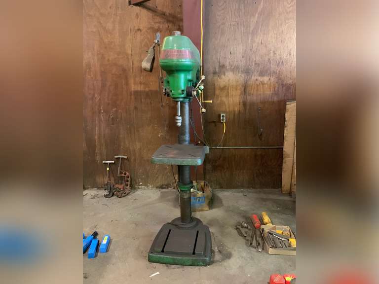 Cincinnati Royal Model 18 3/4 Horsepower 3 Phase Drill Press (In Working Order)