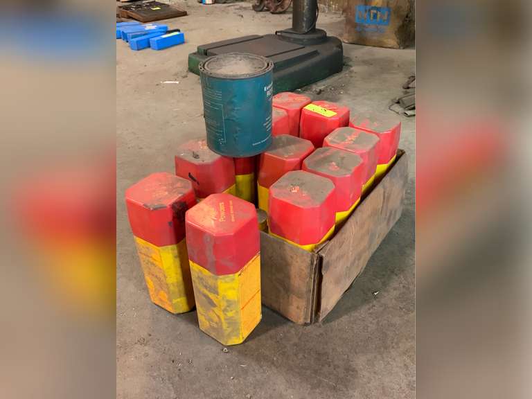 Box of 12 +/- Different Powders for tool of various sizes and volumes