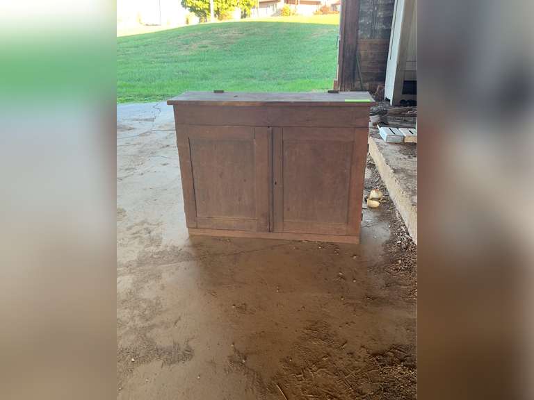 2 Door Hanging Shelf with above storage