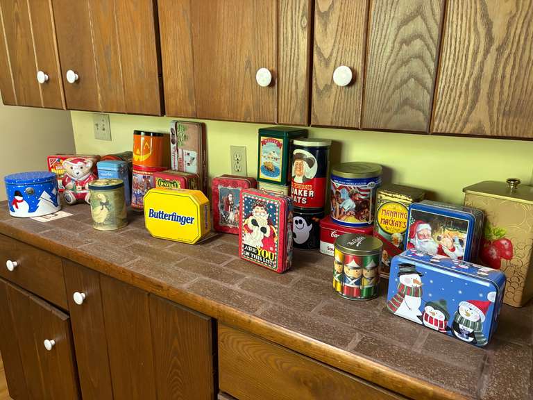 Wide Variety of Metal Cookie Tins