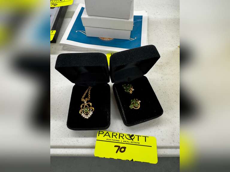 Green Earring and Necklace set