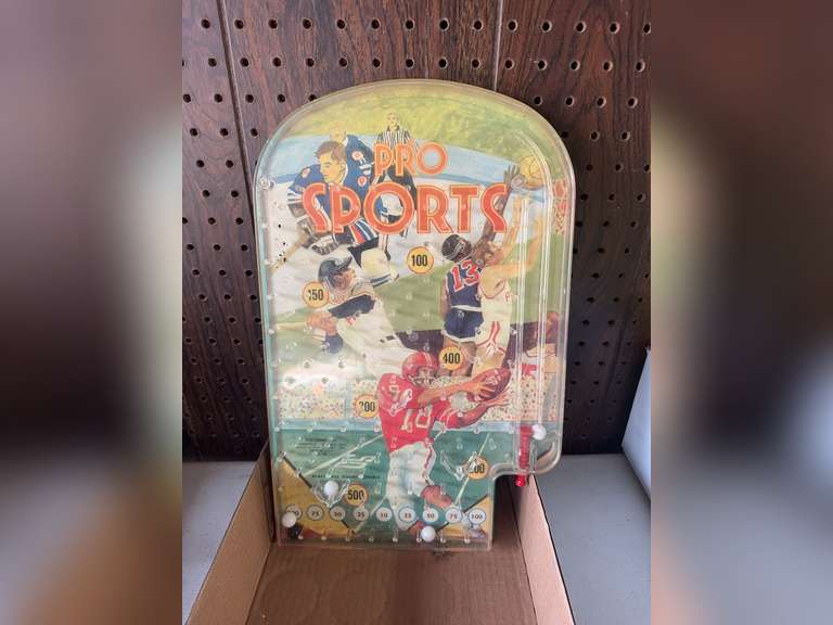 Pro sports pinball machine
