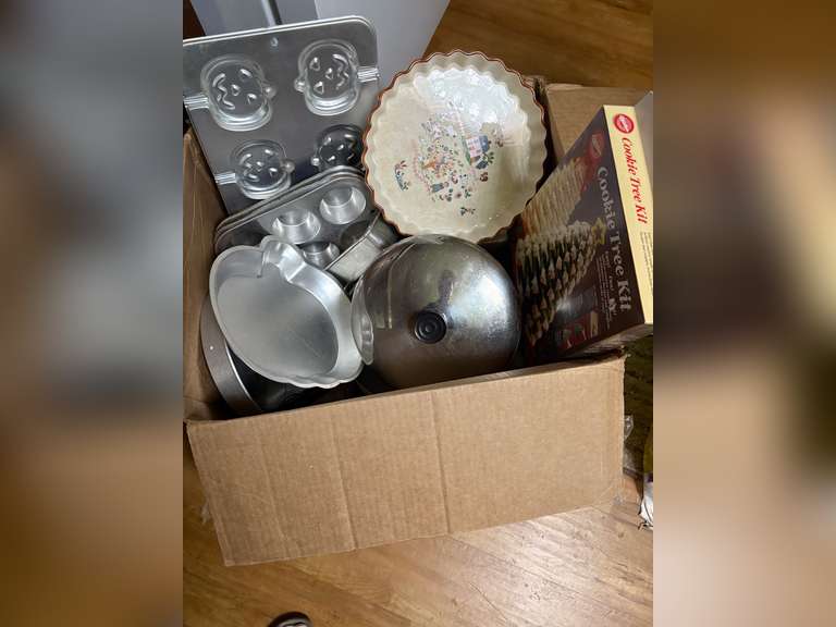 Box of Metal Baking Pans, Cookie Tree Kit