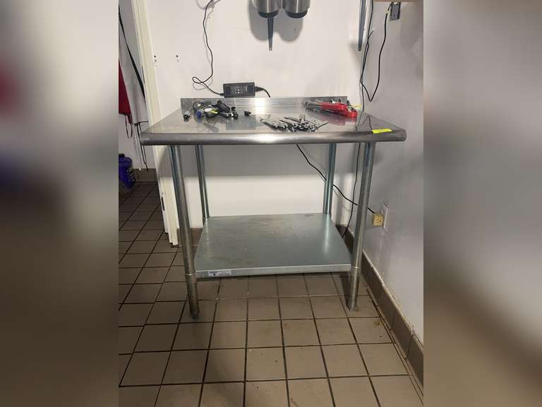 Steelton Metal Products work table, Product Name: Steelton Metal Products Work Table Model Number: 5