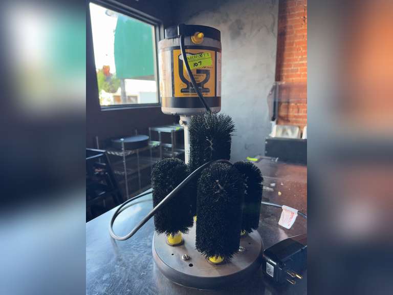 Bar Maid/Glass Pro Model No. GWM-300 Packed 6 ea
Bar Maid® Glass Washer, manual, 8"H × 9-1/2"W, (3) brushes, suction cup base Priced/packed/sold as each. (6 each per case)