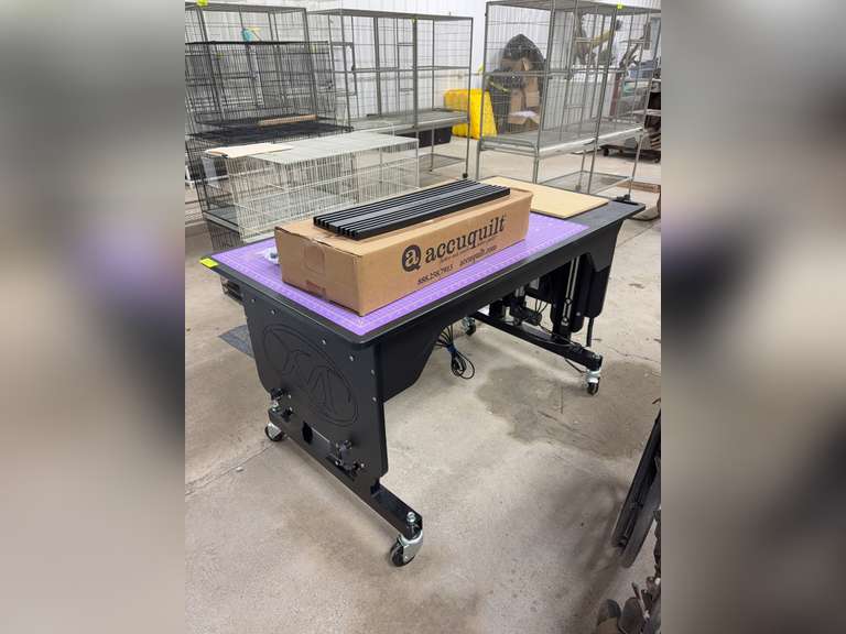 Martelli Advantage Sewing / Crafting Table, Large cutting mat/ table with additional rulers and sewi