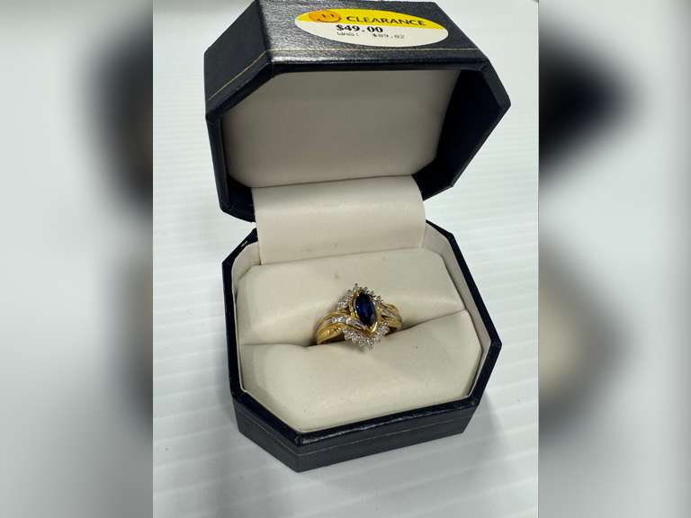 Sapphire/Diamond Ring