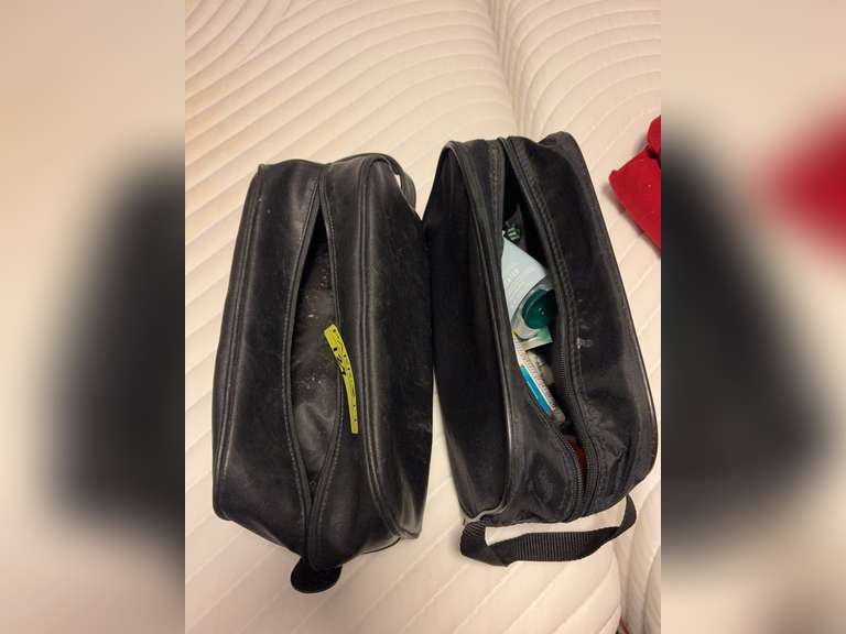 2 toiletry bags