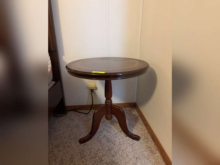 Round wood tripod side table